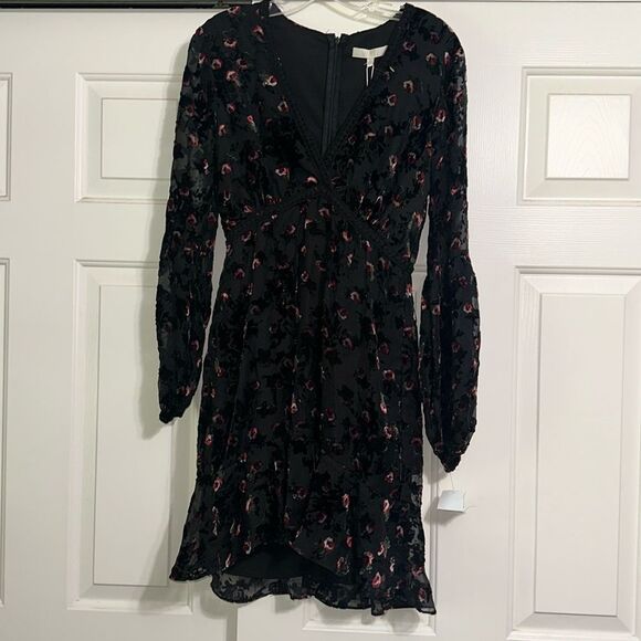 WAYF NWT Brayden Long Sleeve Black Floral Dress - Picture 1 of 6